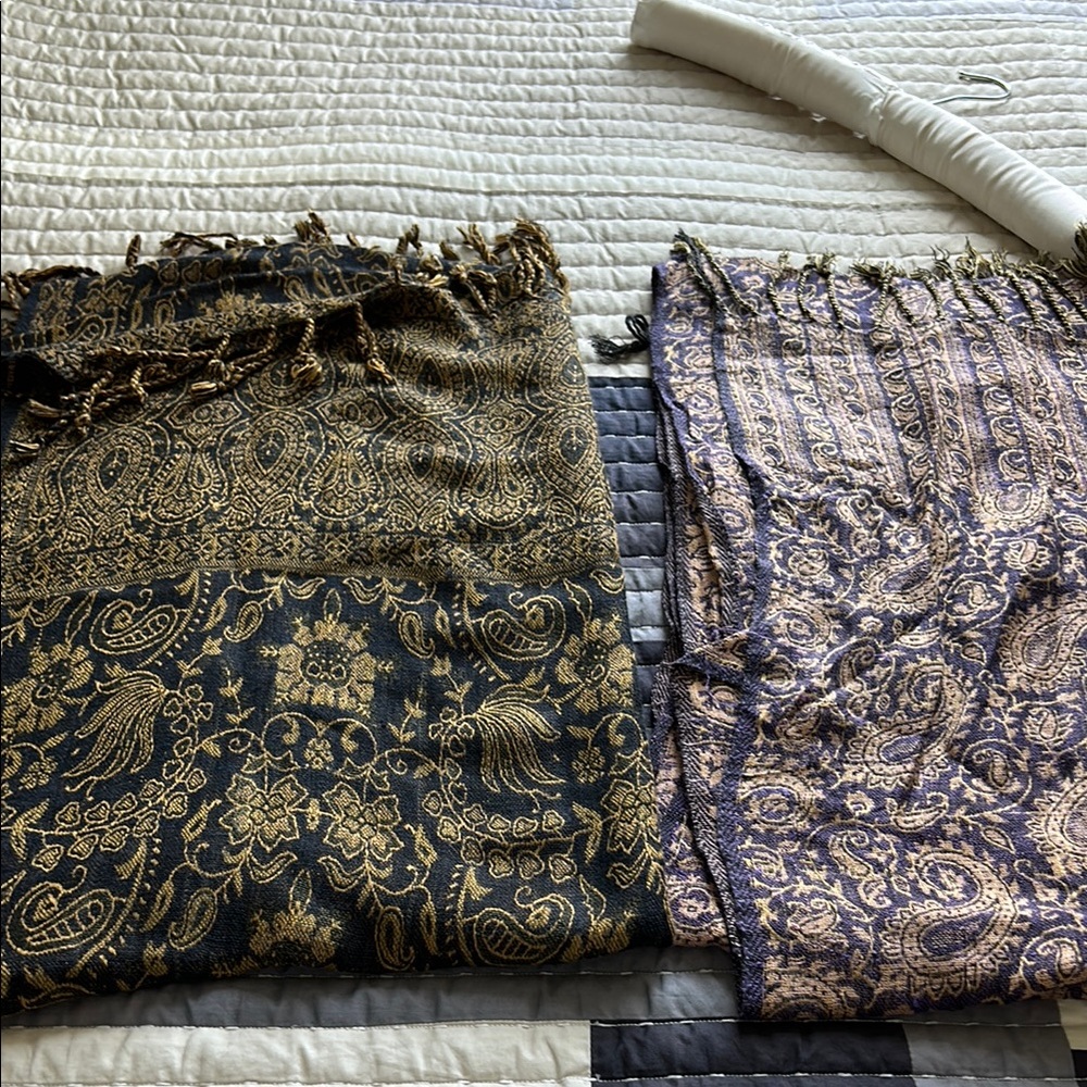 Pashminas, soft and elegant